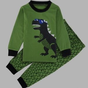 New, Dinosaur PJ Set size 6 years 🦕